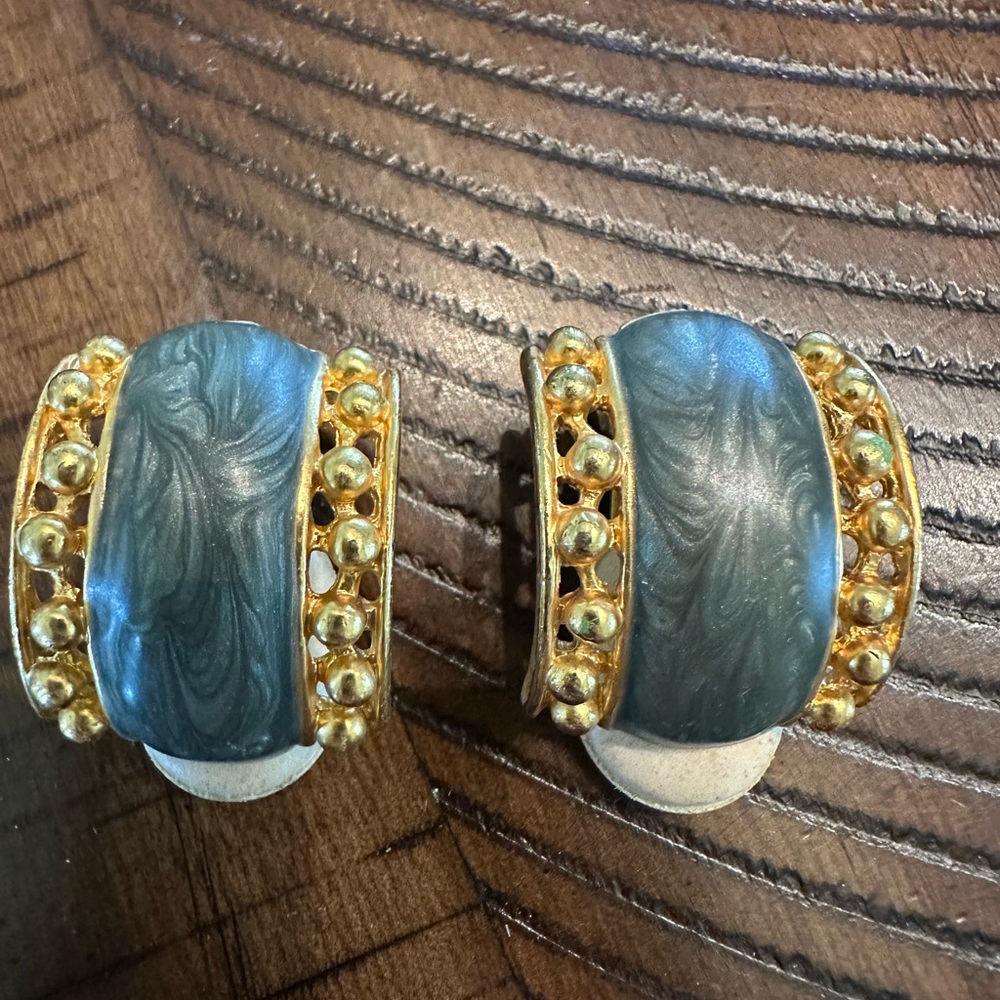 Elegant Gold and Gray Clip-On Earrings Vintage